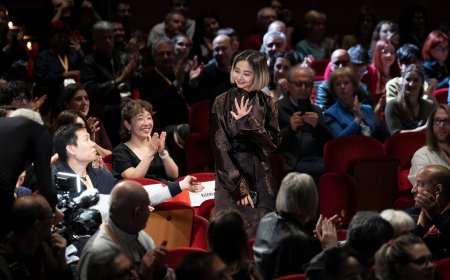 "Худалдагч охин" Италийн кино наадамд оролцон олны анхаарлыг татав