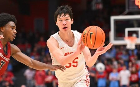 Майк Шаравжамц Бостон Селтикс багтай бэлтгэл хийжээ