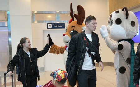 "Уран гулгалтын одод Монголд" шоу тоглолтод оролцох уран бүтээлчид  иржээ