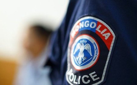 Бусдын  гар утас, гадуур хувцсыг дээрэмдсэн 17 настай эрэгтэйг шалгаж байна