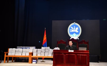 Хөгжлийн банкны шүүх хурал "Говийн зам" компанийн нотлох баримтыг шинжилж байна