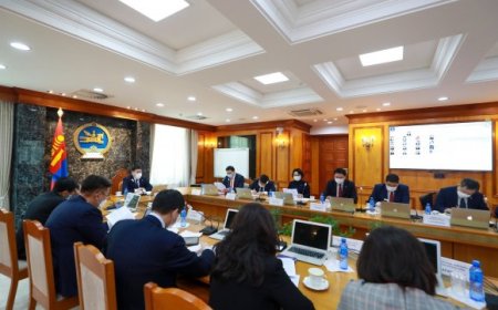 Монголын төмөр зам” ТӨХК-ийн асуудлаар Засгийн газар хэлэлцэж байна