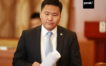 Т.АЮУРСАЙХАНЫГ ХУДАЛ МЭДҮҮЛЭГ ӨГСӨН, ГЭРЧИД ХУУЛЬ БУСААР НӨЛӨӨЛСӨН  ГЭЖ БУРУУТГАЖЭЭ