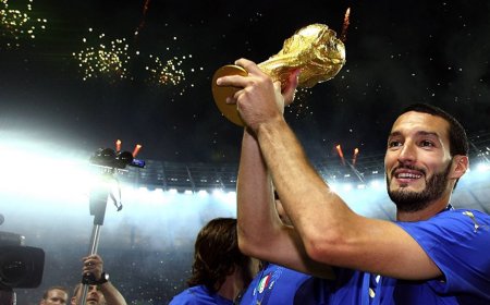 Алдарт хөл бөмбөгчин Жанлука Замброта Монголд хэвлэлийн хурал  "хийнэ"