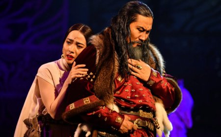 "Тамгагүй төр" жүжгийг Хятад хориглов