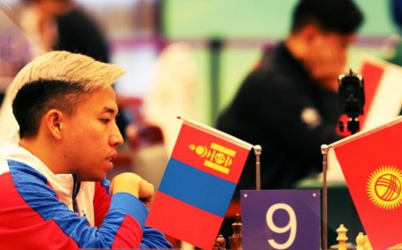 Их мастер С.Билгүүн долоод жагслаа