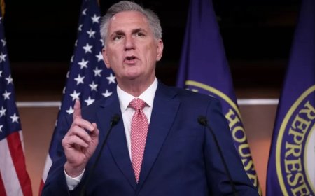 АНУ-ын Төлөөлөгчдийн танхимын тэргүүн Кевин МакКартиг огцрууллаа