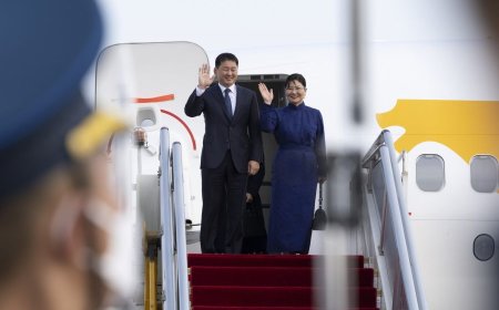 Ерөнхийлөгч У.Хүрэлсүх Бүгд Найрамдах Франц Улсад төрийн айлчлал хийхээр эх орноосоо мордлоо