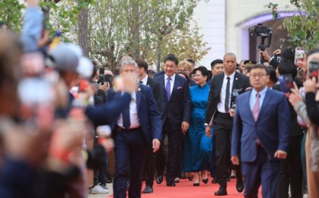 Ерөнхийлөгч У.Хүрэлсүх “Чингис хаан-Монголчууд дэлхийг өөрчилсөн нь” үзэсгэлэнгийн нээлтэд оролцлов