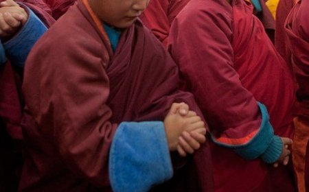 Шашны сургуулийн сурагчид дотуур байрандаа нэгнийхээ биед халдсан хэрэг гарчээ