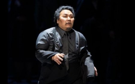 Э.Амартүвшин дэлхийн дуурийн оскарын эзнээр 2 дахь удаагаа шалгарчээ