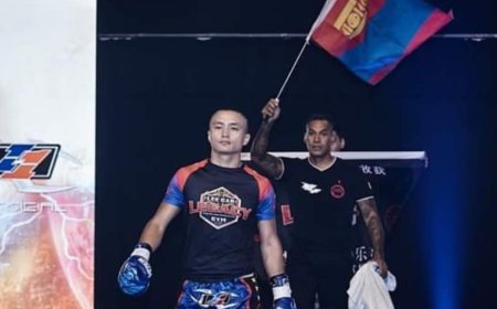 Н.Бат-Эрдэнэ мэргэжлийн муайтай боксын дэлхийн аварга болжээ