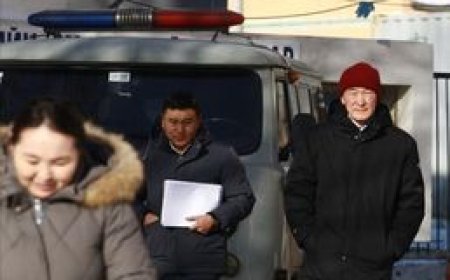 С.Ганбаатар: Шүүхэд Б.Ганхуягийн талаар бичиг ирээгүй гэнэ.  Шударгын туйл Б.Энхбаяр та худлаа ярьсан байна