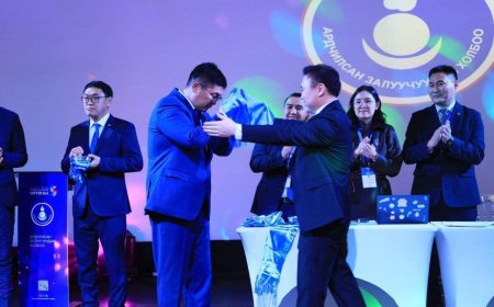 Ардчилсан Залуучуудын Холбооны Ерөнхийлөгчөөр Б.Ган-Очир сонгогджээ