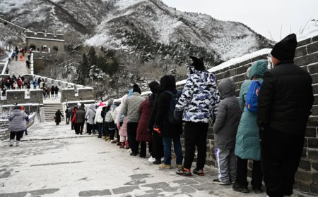 1951 оноос хойш болоогүй хүйтэн Бээжинд боллоо