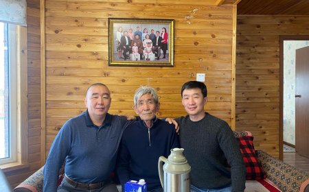 Д.Мөнх-Эрдэнэ: Аавдаа их санаа зовлоо. Үзэл бодол нэгтэй Монгол ахан дүүсээ маш их саналаа