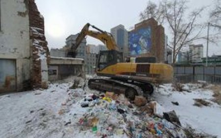 Урт цагааны барилгыг нурааж эхэллээ