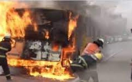 Ачааны хоёр машин шатаж, нэг амиа алджээ