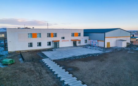 Увсад ашиглалтанд ороод удаагүй сургуулийн спорт заал нуржээ