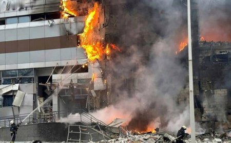 ОХУ Украин улсын хамгийн том хоёр хотыг бөмбөгджээ