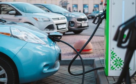 Улаанбаатар хотын 25 байршилд цахилгаан автомашин цэнэглэх станц барина