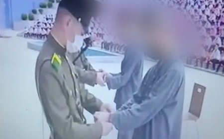 Хойд Солонгост өмнөдийн цуврал үзсэн хэргээр сурагчдад 12 жилийн турш хүнд хөдөлмөр эрхлүүлэх  ял оноожээ