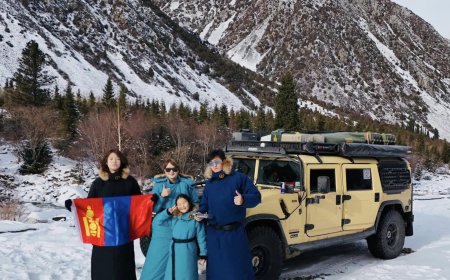 Аялагч гэр бүл сар гаруй аялсны эцэст аяллын эхний үеэ давж, Европт хүрлээ