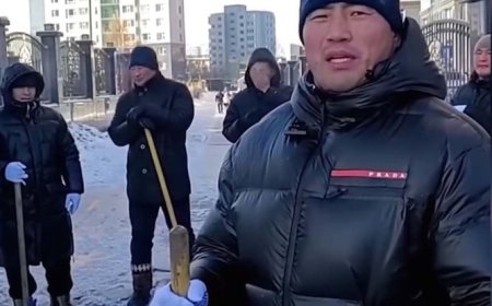 Ц.Содномдорж болон "Бөх билэгт" дэвжээний бөхчүүд замын цас цэвэрлэлээ