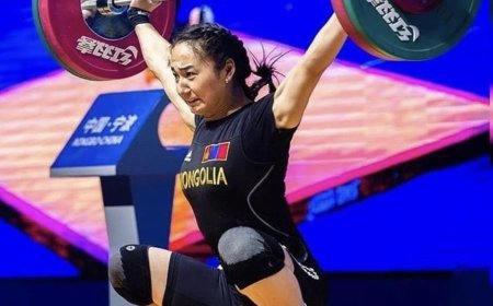 Г.Ануужин Азийн аваргаас мөнгөн медаль хүртэж, ААШТ-ий иж бүрэн медальтан боллоо