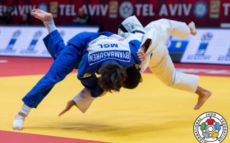 Их Дуулгад Б.Сүхбат өрсөлдөнө