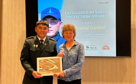 Г.Олонбаатар “Шилдэг бөхөн хамгаалагч” шагнал хүртлээ