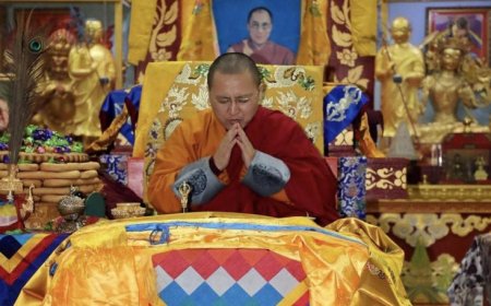 Хамба номун хан, гэвш лхаарамба Д. Жавзандорж сүсэгтэн олонд хандан өвөлжилт хүндэрсэн аймгуудын малчдад хандив өгөхийг уриалжээ