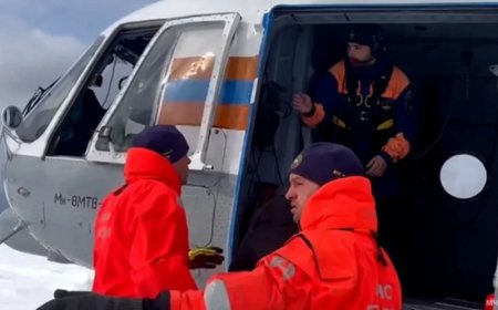 Мөсөнд боогдсон 75 хүнийг аварчээ