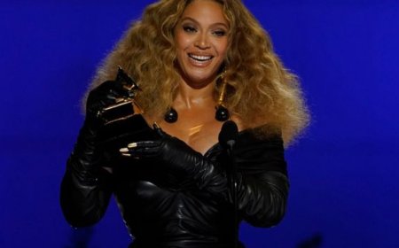 Billboard жагсаалтыг тэргүүлсэн  Бейонсе анхны хар арьст эмэгтэй боллоо