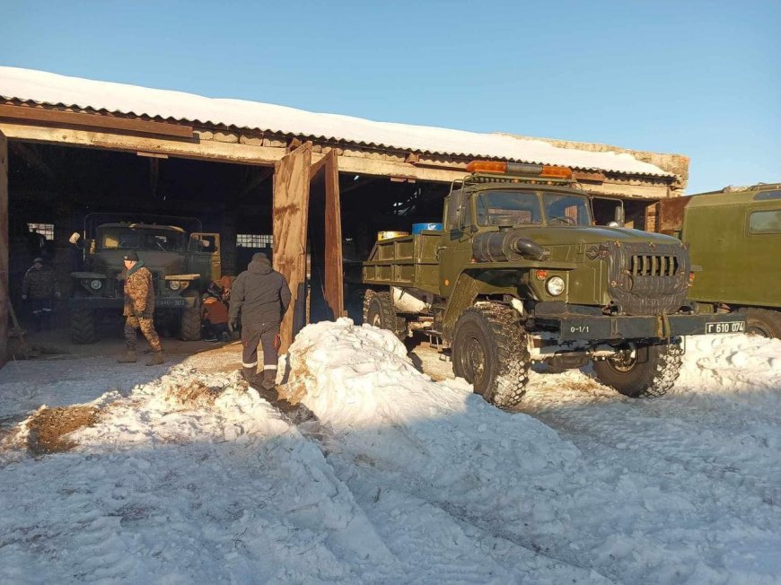 УДААН ХУГАЦААНЫ ХАДГАЛАЛТАД БАЙСАН НЭГЖ ТЕХНИКҮҮДИЙГ ЗАСВАРЛАЖ ЭХЭЛЛЭЭ