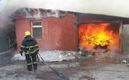 Нам даралтын хийн зуух дэлбэрсний улмаас байшин бүхэлдээ нурж, галч нь амиа алджээ