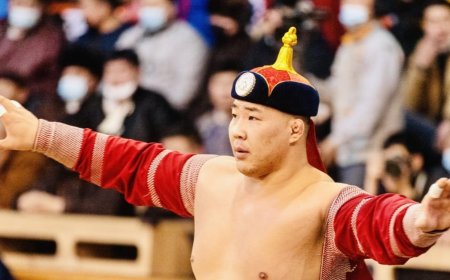 “Малчин түмэндээ тусалъя” хандивын барилдаанаар  улсын аварга О.Хангай 32 дахь түрүүгээ авлаа