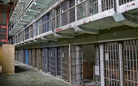 Шоронгоос 4000  орчим хоригдол оргосны улмаас 12 хүн амиа алджээ