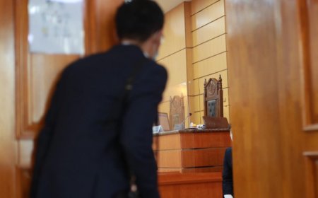 Иргэний дансанд нэвтэрч, 14 саяыг завшсан банкны ажилтанг шалгаж байна