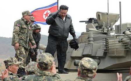 Ким Жон Ун шинэ танкийг өөрийн биеэр жолоодож туршжээ