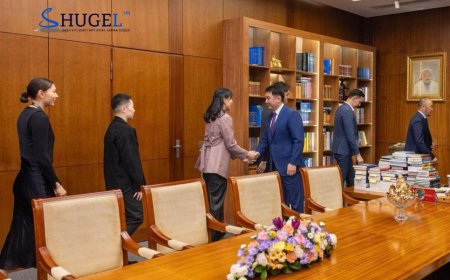 Монгол Улсын Ерөнхийлөгч У.Хүрэлсүх 3х3 сагсан бөмбөгийн үндэсний шигшээ багийн тамирчдад баяр хүргэлээ