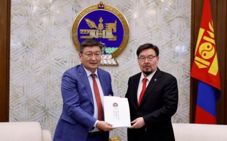 Үндсэн хуулийн цэцийн гишүүнээр Р.Батрагчаа, Б.Болдбаатар нарыг томилуулахаар санал болгов