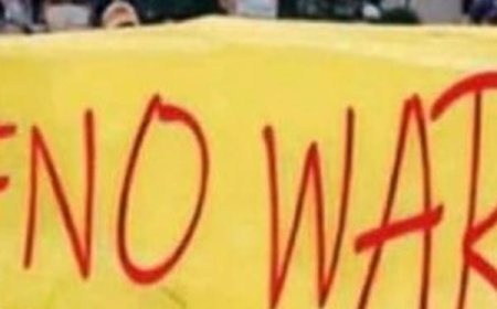 Беларусь Улсын Ерөнхийлөгч А.Г.Лукашенкогийн айлчлалыг эсэргүүцэж,  жагсаж  Nowar хөдөлгөөний залуусыг баривчиллаа