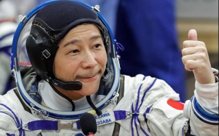 Японы хамгийн том онлайн шопын эзэн  “Space X” компанийн хөлгөөр сар руу нисэх аяллаа цуцаллаа