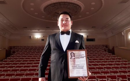 Б.Монголхүү олон улсын дуурийн уралдаанд тусгай байр эзэлжээ