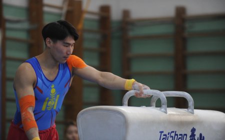 Д.Энхтүвшин хоёр медаль хүртлээ