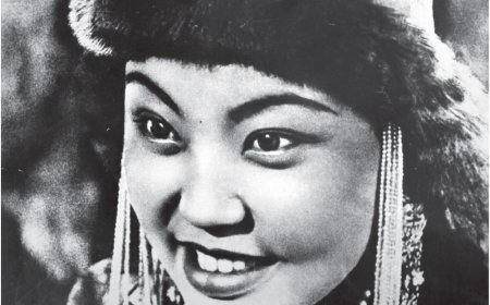 Үзэсгэлэнт ''Цооцоо'' буюу Хөдөлмөрийн баатар, Ардын жүжигчин Л.Цогзолмаа гуайн нэгэн зууны амьдрал