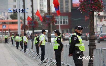 Aйлчлалтай холбогдуулан  Наадамчдын гудамж, Чингисийн, Энхтайвны өргөн чөлөөний замын хөдөлгөөнийг хязгаарлана