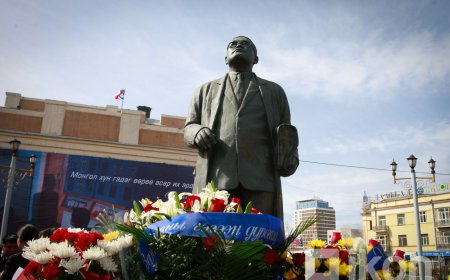 С.Зориг  агсны амиа алдсан, алуурчныг олж чадаагүй  МОНГОЛЫН 26-Н  НАМАР