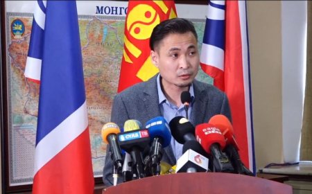 Г.Ган-Очирыг  Франц Улсаас  шилжүүлэн авна